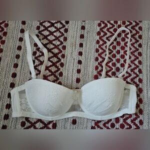 White Lace Strapless Underwire Bra